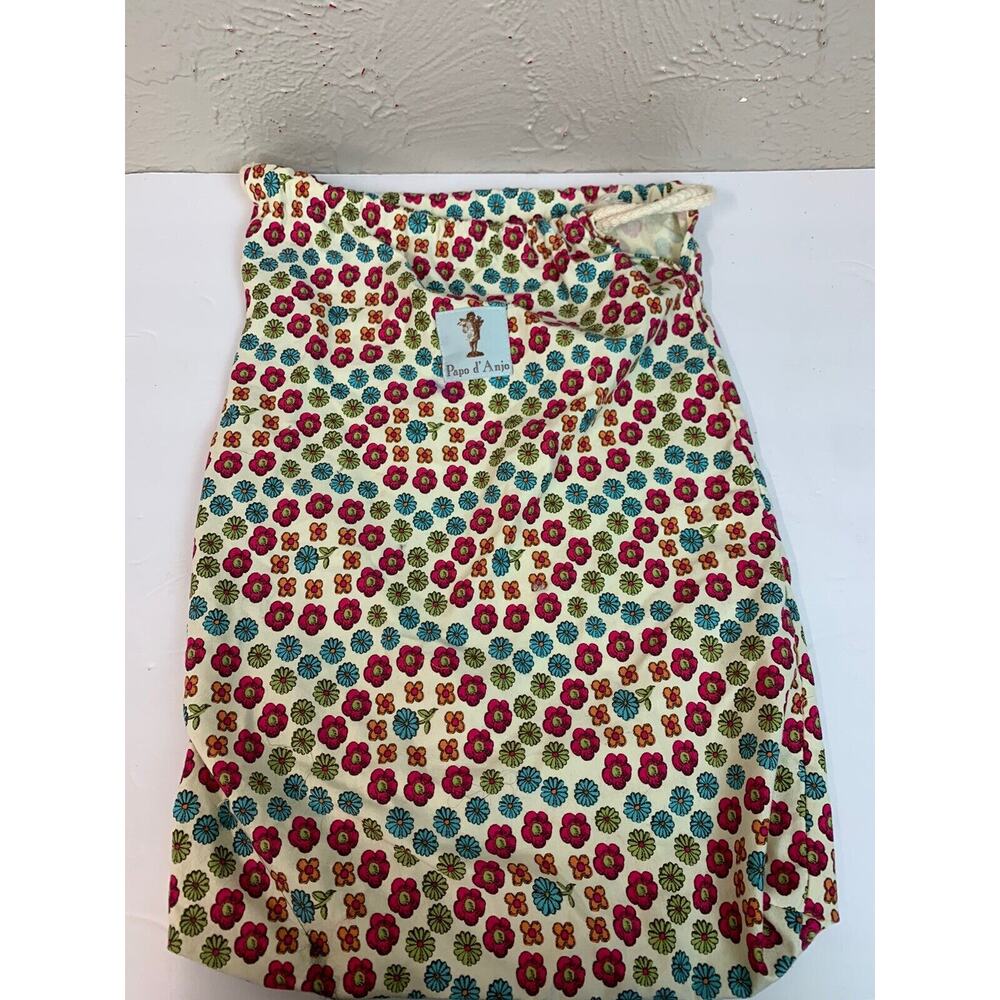 Papo d'Anjo (Oscar de la Renta)โ Nursery Small Floral Laundry Bag Sack